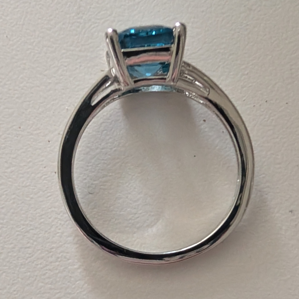 Macy's London Blue Topaz & 925 Silver Ring - Picture 5 of 9